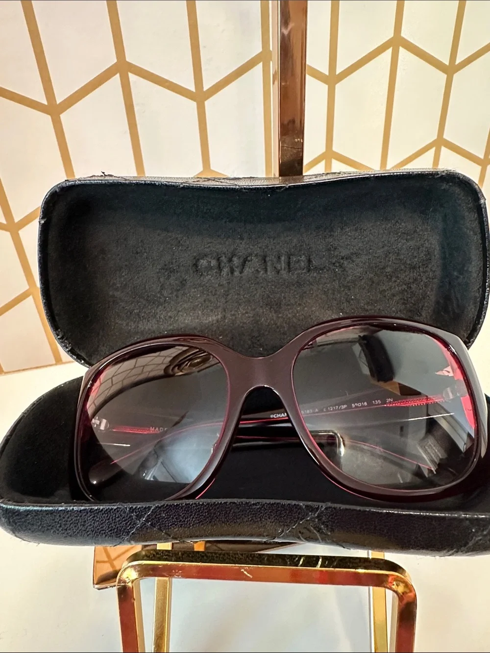 CHANEL Red Acetate Frame CC Logo Sunglasses-5183